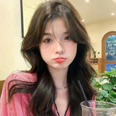 卷帘待得月华生